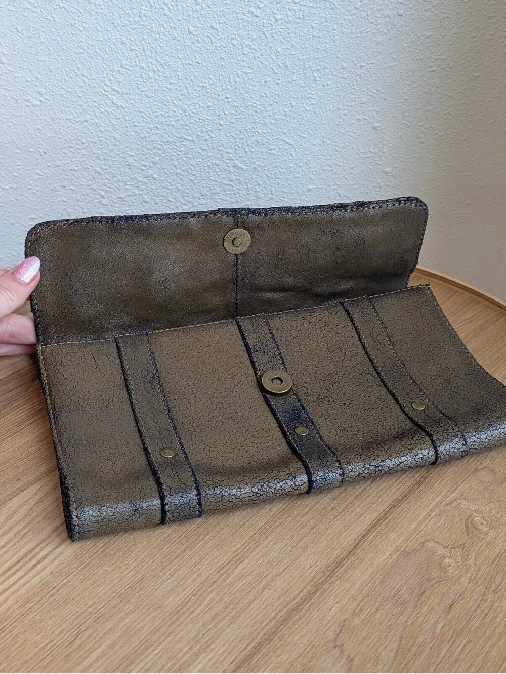 Jasmine vintage clutch